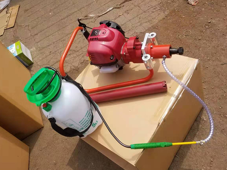 NLQ-45型内燃砼(tong)枕螺栓鑽取(qu)機