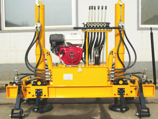 YQBJ-300x125型高(gao)行程液壓起(qǐ)撥道機