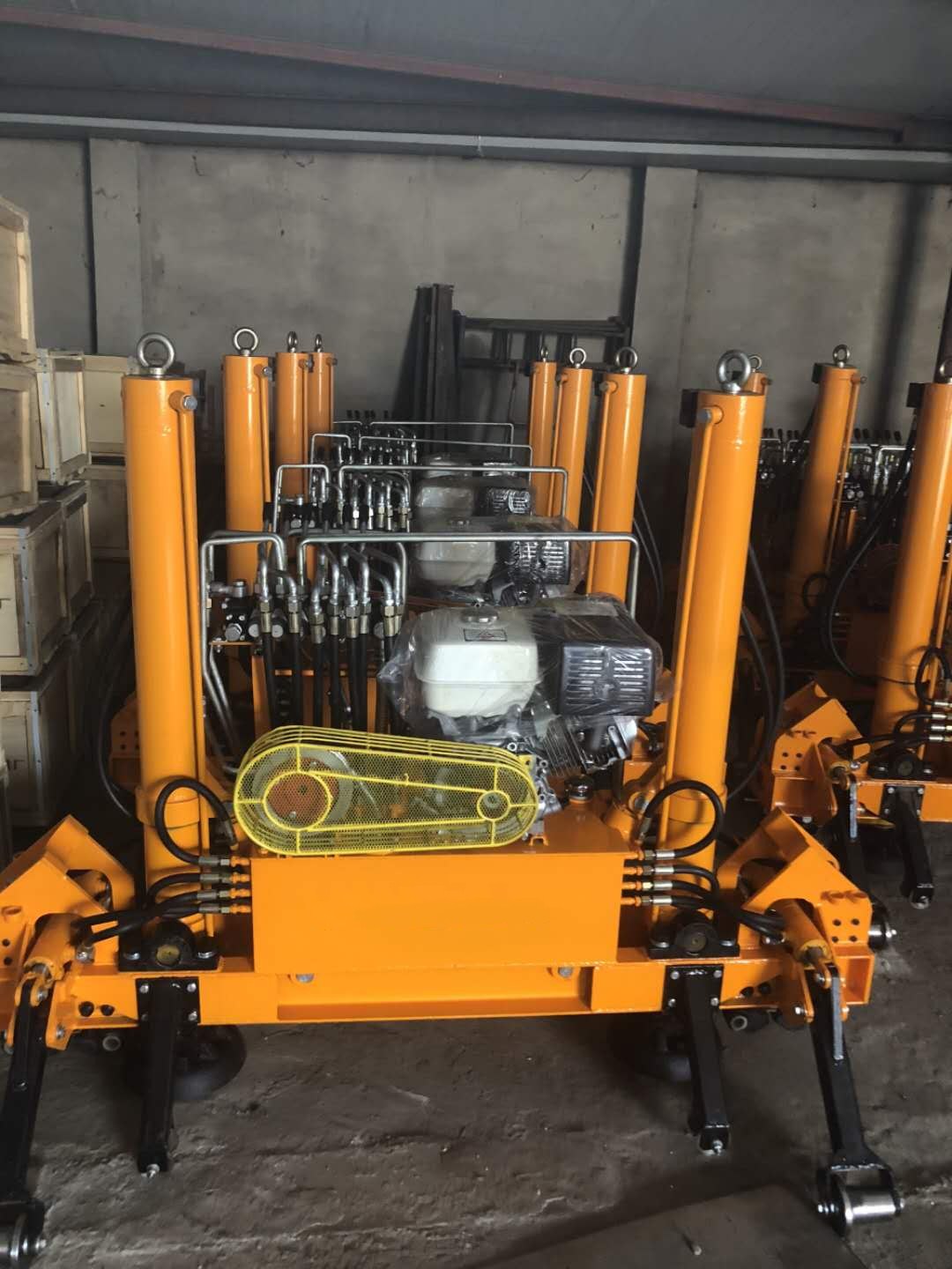 YQBJ-300x125型高行(hang)程液壓(yā)起撥道(dào)機