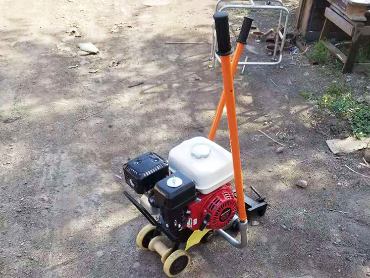 NQG-6.5II型内燃(rán)鋼軌鋸軌機(ji) 