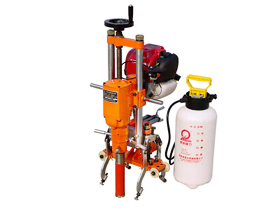 NLQ-45型(xíng)內燃軌枕(zhěn)螺栓鑽取(qǔ)機-鐵路工(gong)務器材